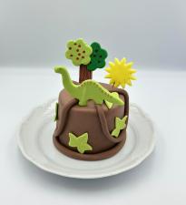 Dinozor Figürlü Pasta