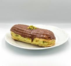 Fıstık Dolgulu Büyük Ekler Pasta